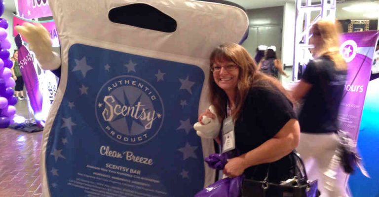 Scentsy Family Spirit Inspires Consultants at 2014 Reunion