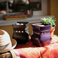 2 classic scentsy warmers